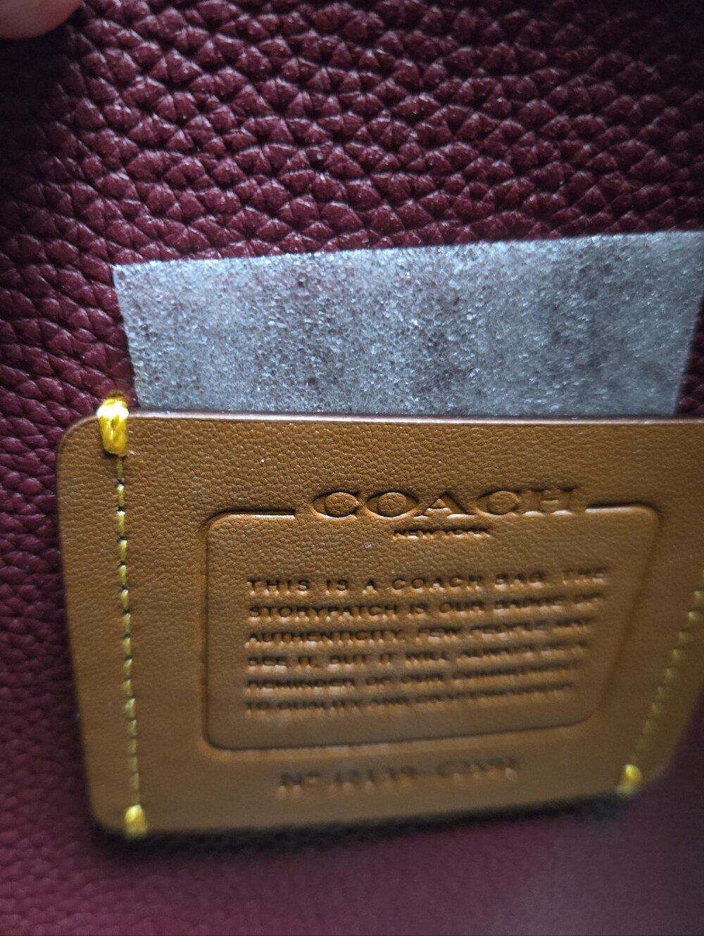 Brand New Coach Tyler Carryall. Signature - Picture 5 of 5
